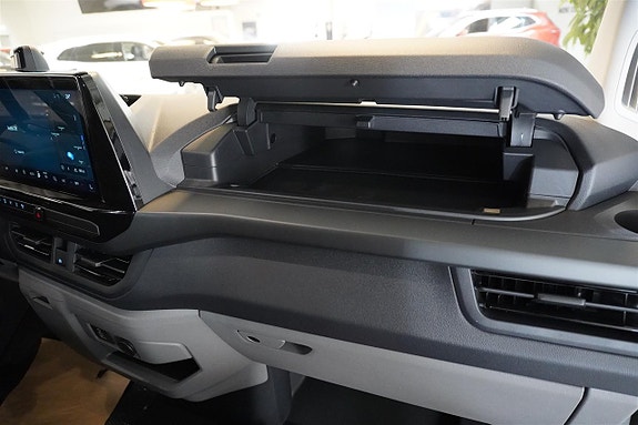 Ford Transit Custom 9 of 25