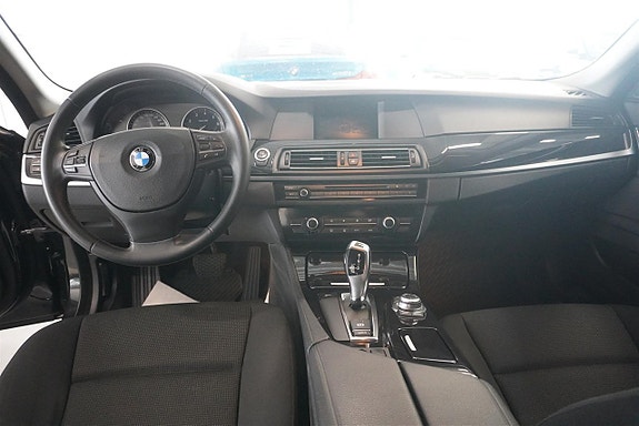 BMW 523i 8 of 9