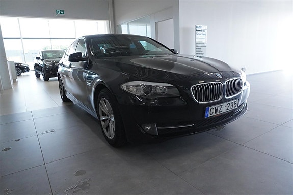 BMW 523i 3 of 9