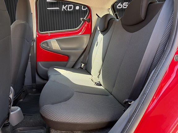 Toyota Aygo 14 of 17