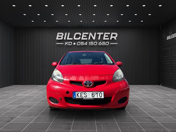 Toyota Aygo 2 of 17
