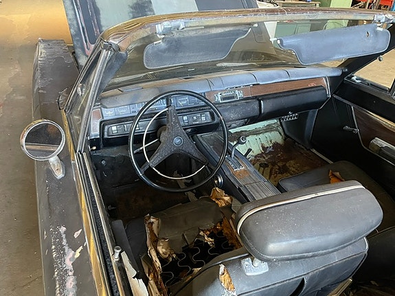 Plymouth GTX 5 of 6