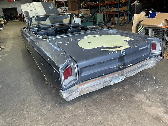 Plymouth GTX 2 of 6