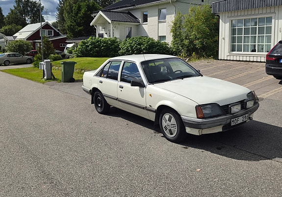 Opel Rekord 3 of 7