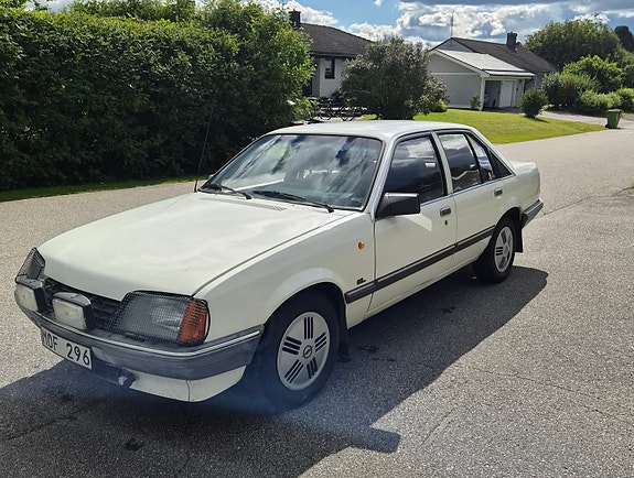Opel Rekord 2 of 7