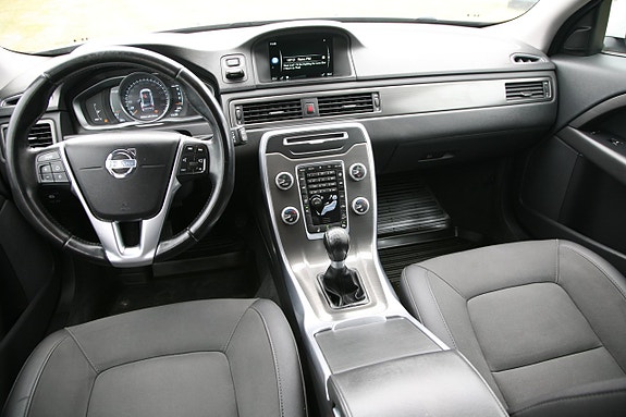 Volvo XC70 16 of 20