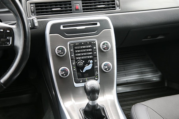 Volvo XC70 17 of 20