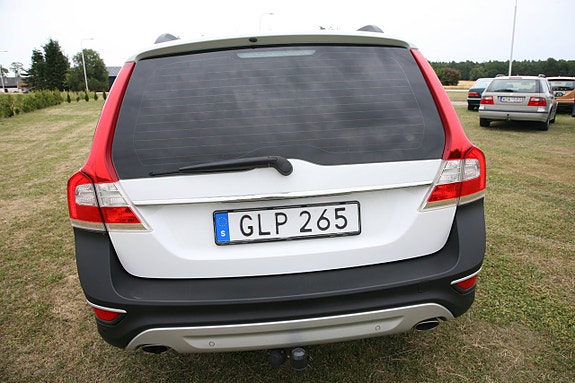 Volvo XC70 11 of 20
