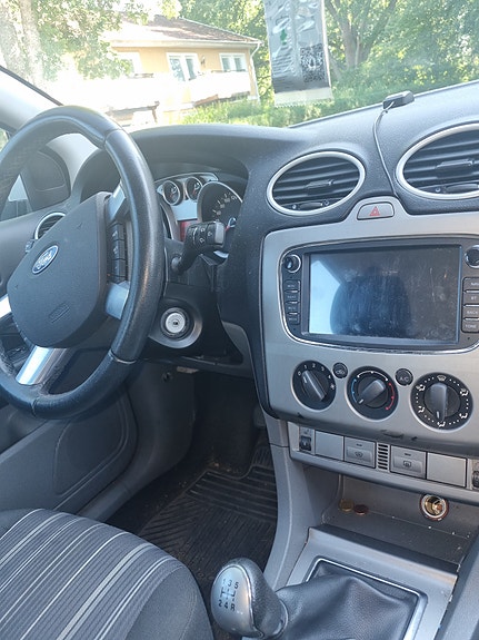 Ford Focus 4 of 9