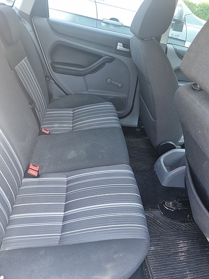 Ford Focus 6 of 9