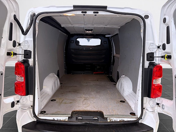 Opel Vivaro-e 13 of 15