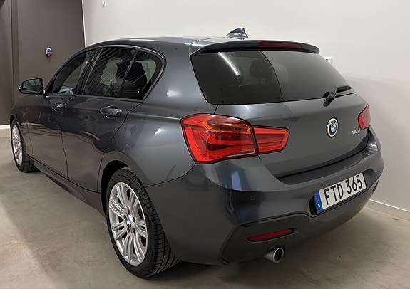 BMW 116d 3 of 10