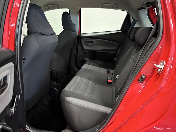 Toyota Yaris 26 of 27