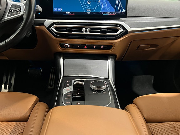 BMW 330e 19 of 30