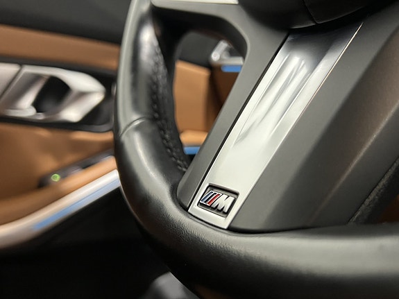 BMW 330e 7 of 30