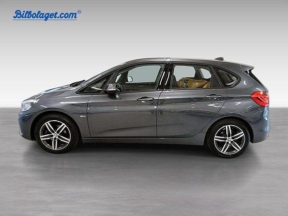 BMW 218d 2 of 12