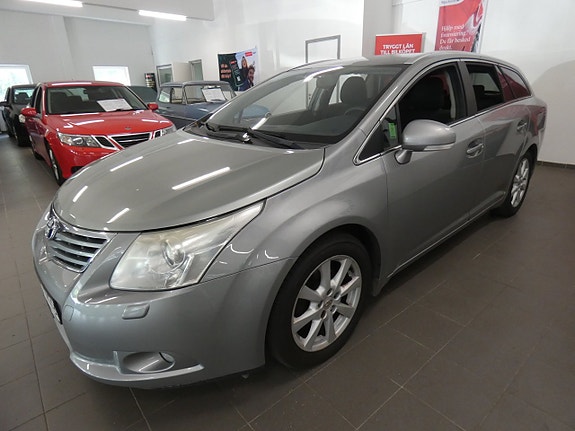 Toyota Avensis 3 of 16