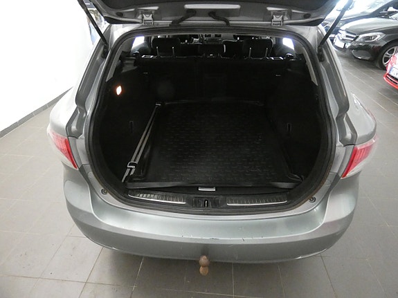 Toyota Avensis 16 of 16