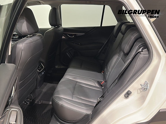 Subaru Outback 9 of 20