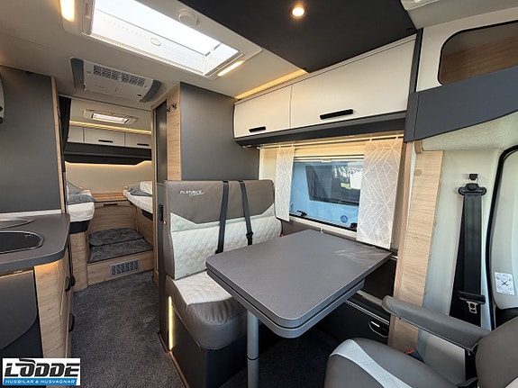 Knaus L!VE TI PLATINUM SELECTION 650 MEG (ALDE+Låga bäddar+Solcell+AC) 8 of 13
