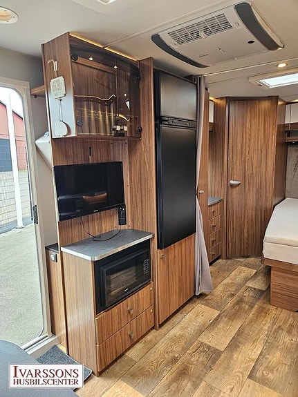 Polar 560 Customized / Dubbelbädd / Alde / AC / Boxmarkis 7 of 18