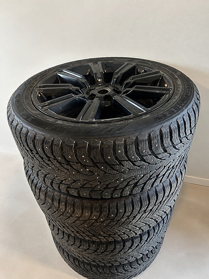 Land Rover Range Rover Sport 13 of 13