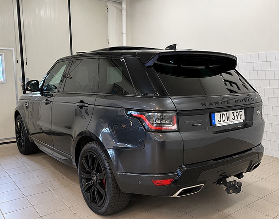Land Rover Range Rover Sport 3 of 18