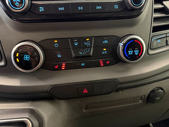 Ford Transit 21 of 25