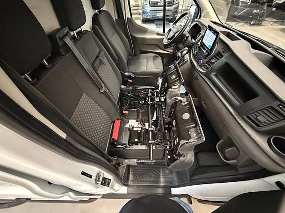 Ford Transit 25 of 25