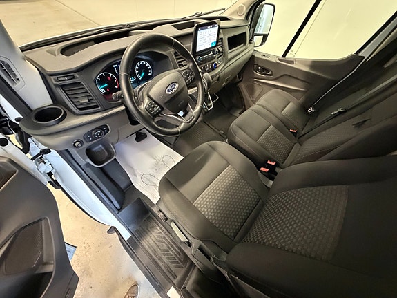 Ford Transit 13 of 25