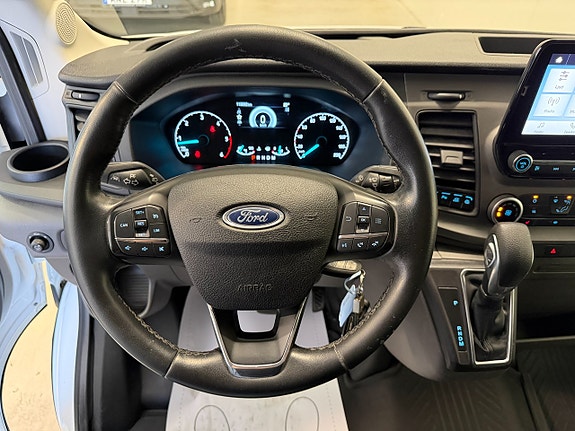 Ford Transit 15 of 25