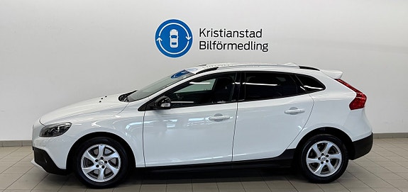 Volvo V40 Cross Country 3 of 10