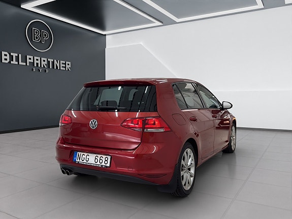 Volkswagen Golf VII 7 of 17