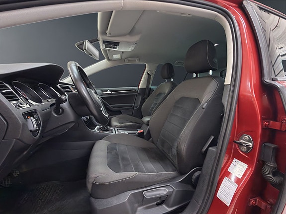 Volkswagen Golf VII 9 of 17