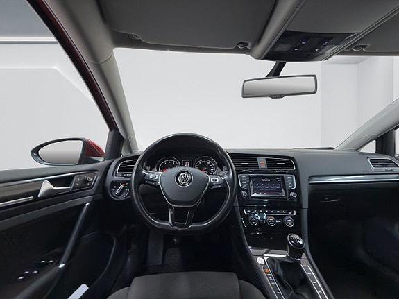 Volkswagen Golf VII 12 of 17