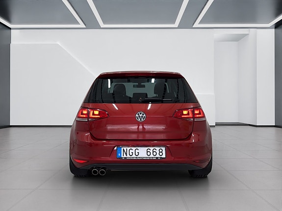 Volkswagen Golf VII 6 of 17