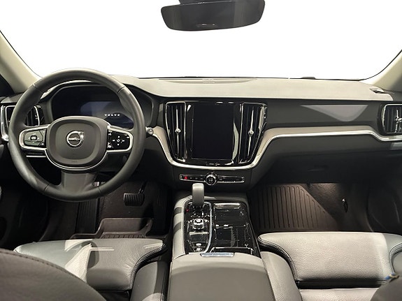 Volvo V60 5 of 15