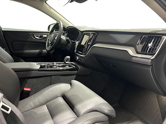 Volvo V60 4 of 15