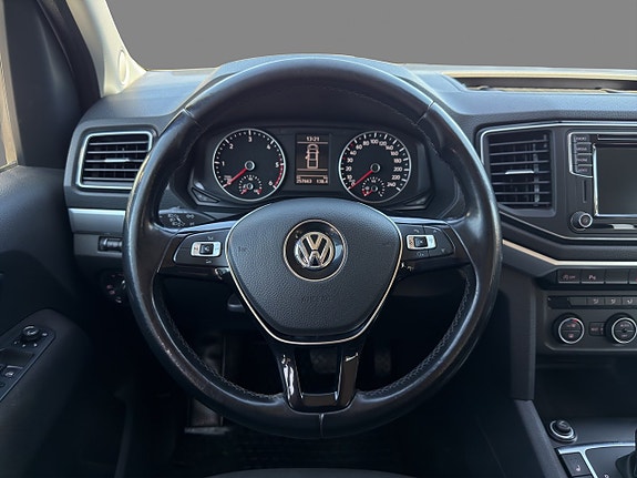 Volkswagen Amarok 12 of 20