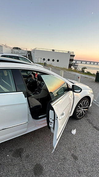Volkswagen Passat CC 5 of 7