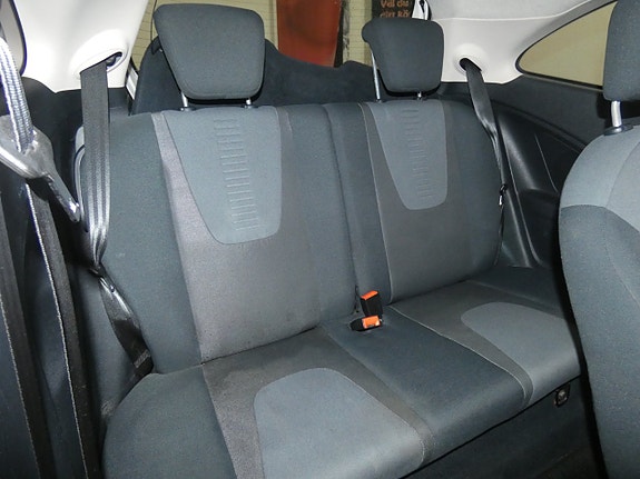 Ford Ka 15 of 16