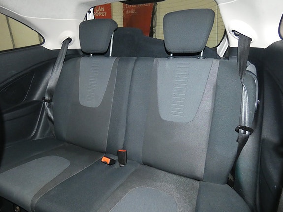 Ford Ka 14 of 16
