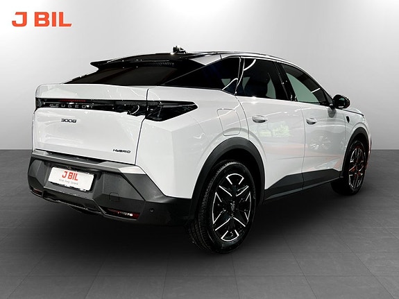 Peugeot 3008 2 of 14