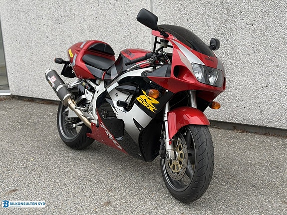 Suzuki Cycles GSX-R 750 0.75 Manuell, 98hk 2 of 14