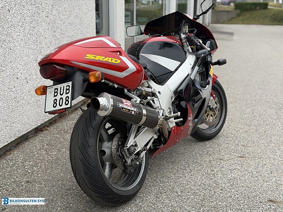 Suzuki Cycles GSX-R 750 0.75 Manuell, 98hk 4 of 14