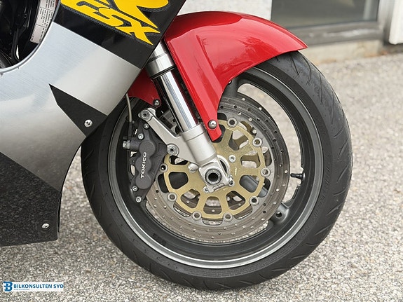 Suzuki Cycles GSX-R 750 0.75 Manuell, 98hk 13 of 14