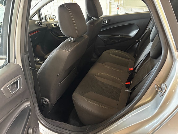 Ford Fiesta 6 of 7