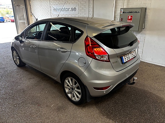 Ford Fiesta 4 of 7