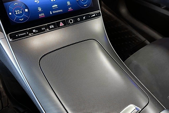 Mercedes-Benz C300 12 of 20