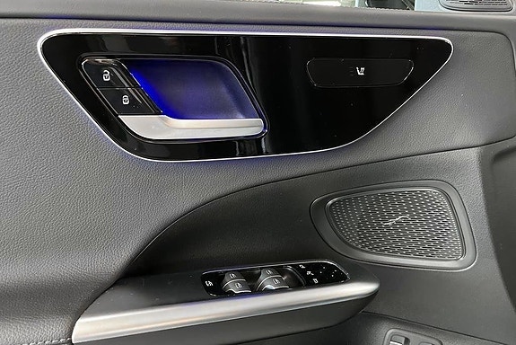 Mercedes-Benz C300 16 of 20